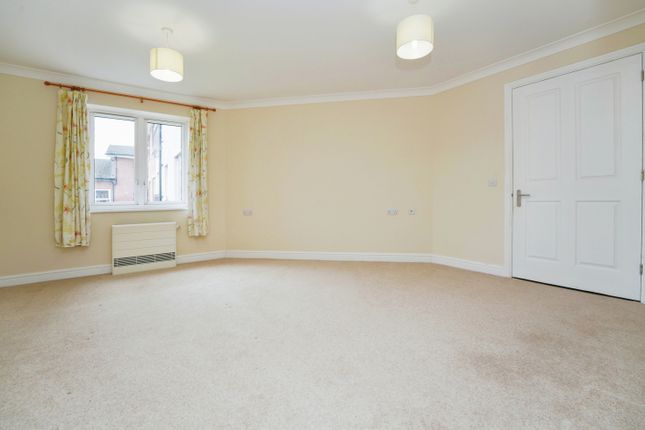 Flat for sale in Eastbank Court, Eastbank Drive, Worcester, Worcestershire