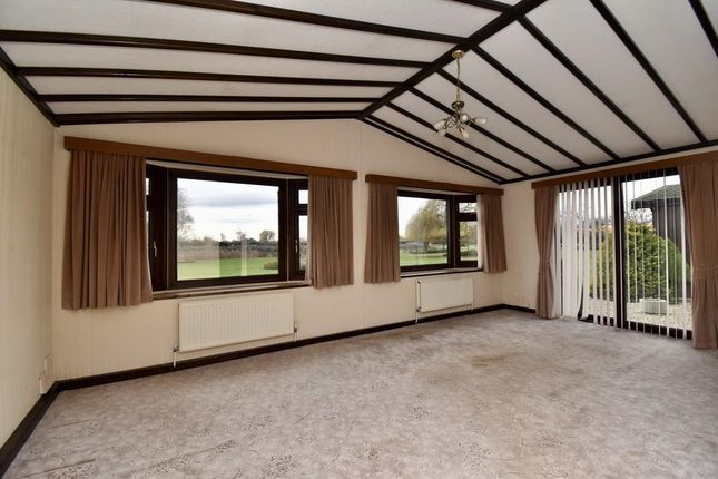 The Elms Retirement Park, Torksey photo 3