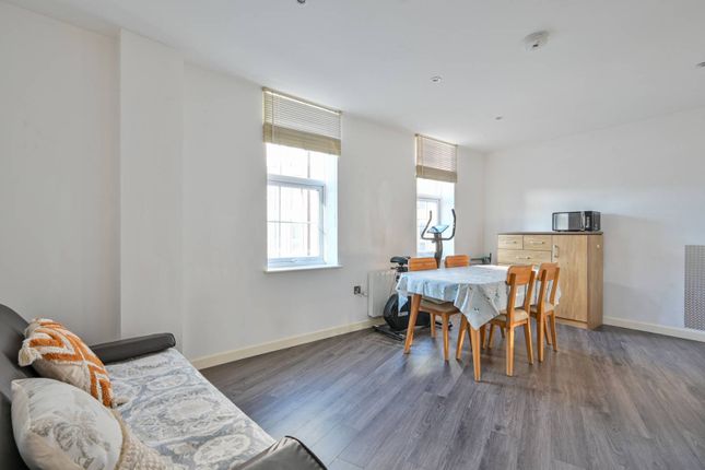 Thumbnail Flat for sale in Woodbridge Road, Guildford