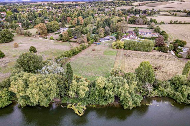 Jordleys, Manor Road, Goring on Thames photo 2