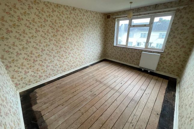 18, Channells Lane, Horton photo 4