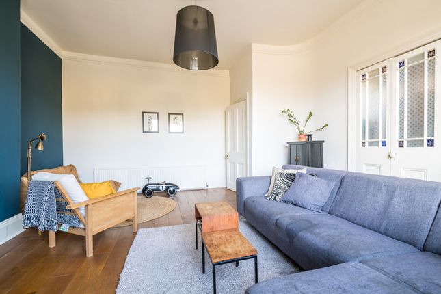 Flat for sale in Forest Hill Road, East Dulwich
