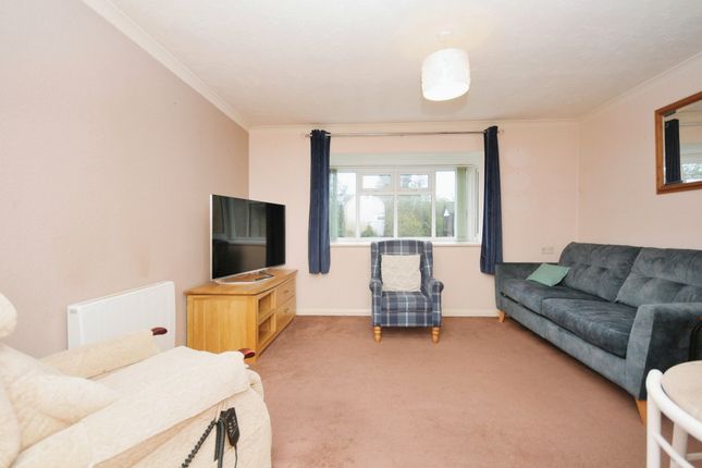 Maisonette for sale in Forge Close, Hayes, Bromley