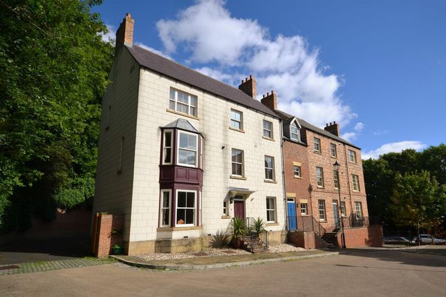 Flat to rent in Highgate, Durham