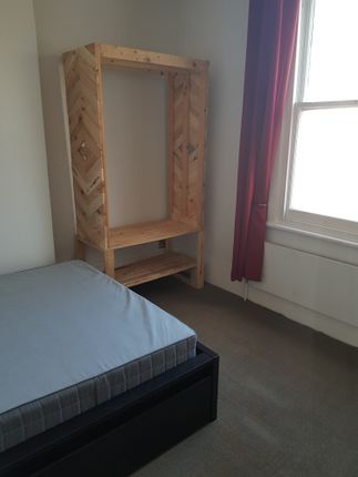 000, RICHMOND WAY, SHEPHERDS BUSH photo 2