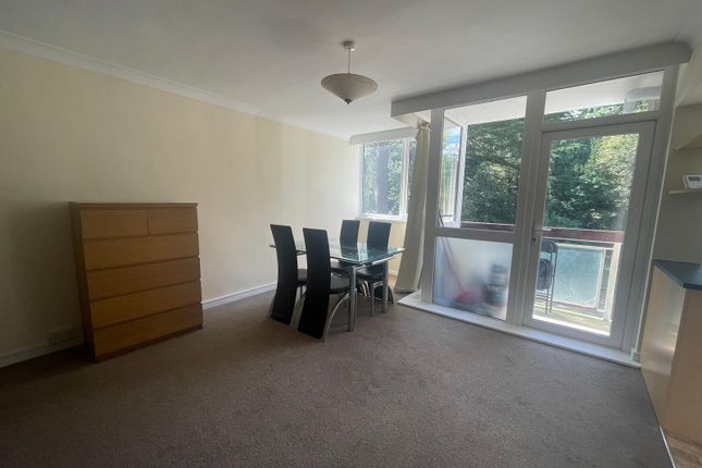 3, Kenilworth Court, Coventry photo 3