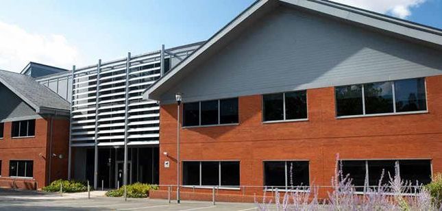 milton keynes mature Hottest lesbian scene ever