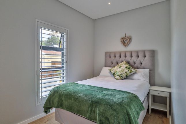 Town house for sale in Beach Estate, Hout Bay, South Africa