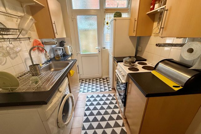 92, Stafford Road, Southampton photo 5