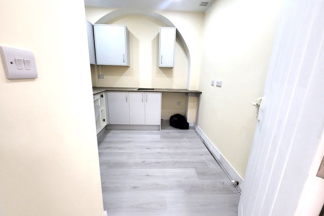 Thumbnail Flat to rent in High Street, Southall, Greater London