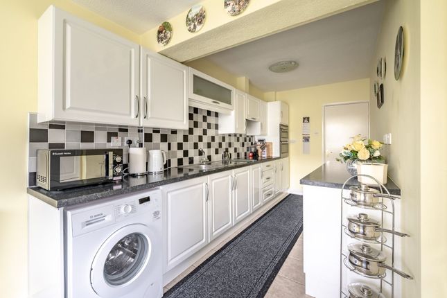20 Lexington Close, Great Yarmouth photo 4