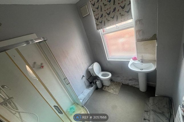 Woodview Terrace, Leeds photo 5