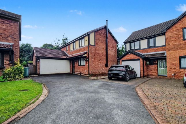 4 Carlisle Close, Manchester photo 2