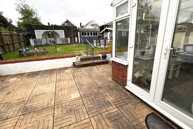 20, Haywards Avenue, Weymouth photo 4