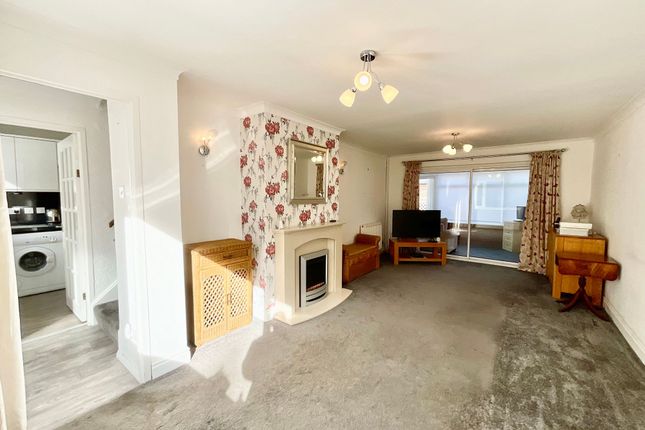 30 Willow Road, Stone photo 3