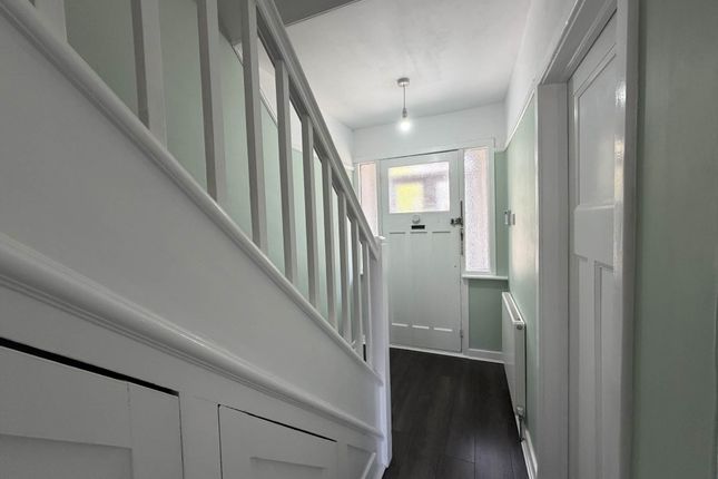 449, Abbey Road, Belvedere photo 2