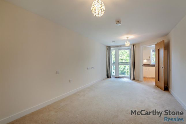 41 Gilbert Place, Lowry Way, Swindon photo 2
