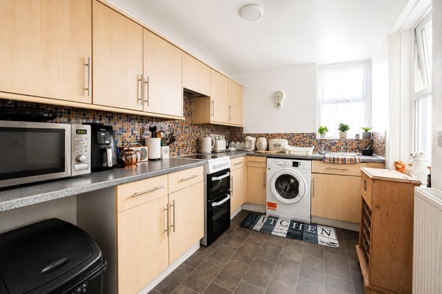 4, Trafalgar Place, Bideford photo 4