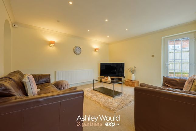 Cobham Court Mews,2, School Lane, Stourbridge photo 4