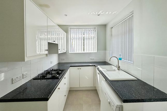 4, Belmont Drive, Bury photo 4