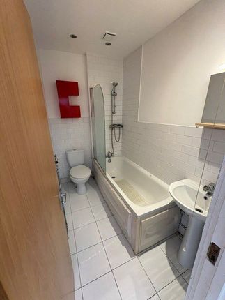 28C, Dalmeny Road, Tufnell Park photo 4