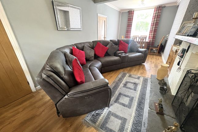 5 Llewellyn Street, Blaencwm photo 5