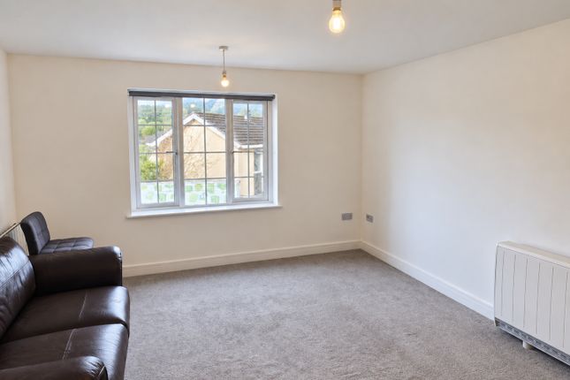 6 Corn Mill Apartments, Blowing House Hill, St Austell photo 3