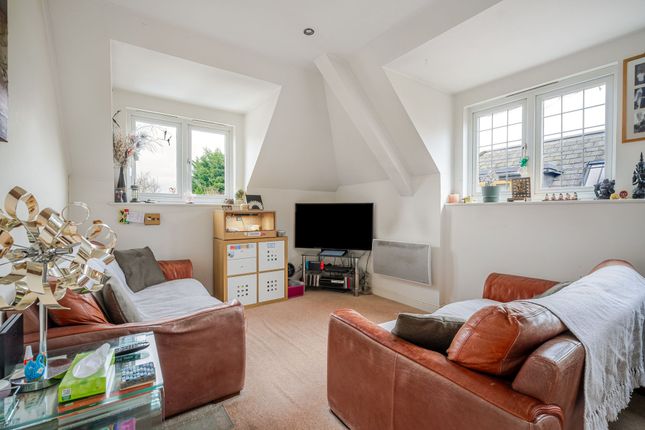 12 Vernon Court London Road, Ascot photo 2