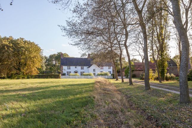 Thumbnail Farmhouse for sale in Great Common Road, Ilketshall St. Andrew, Beccles