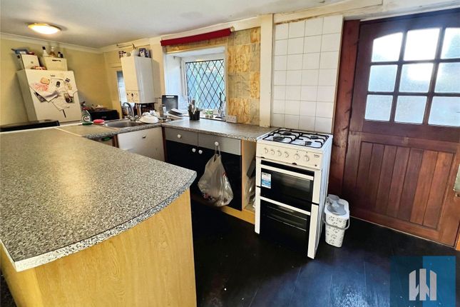 1249, Leeds Road, Huddersfield photo 3