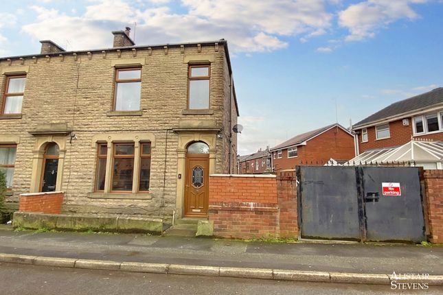 End terrace house for sale in Milnrow Road, Shaw