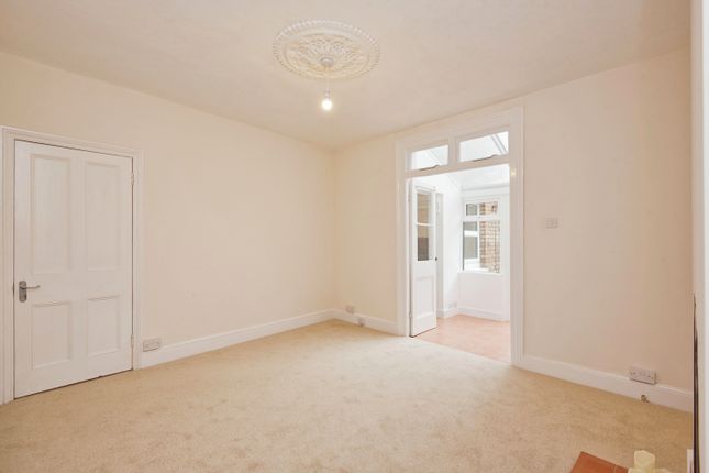 End terrace house for sale in Greenway Road, Taunton