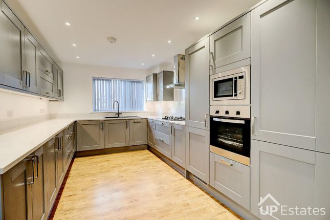 419A, Broad Lane, Coventry photo 4