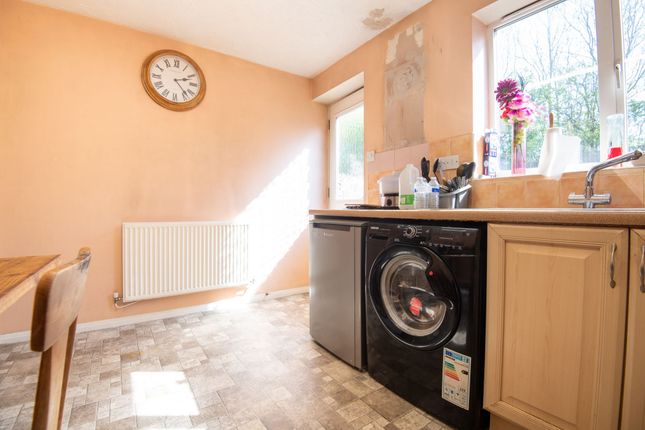 163 Bourton Way, Wellingborough photo 4