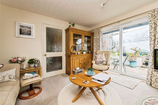 8, Briar Close, Devon photo 4