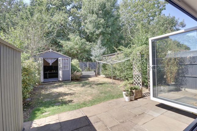 74, St. Nicholas Avenue, Gosport photo 4