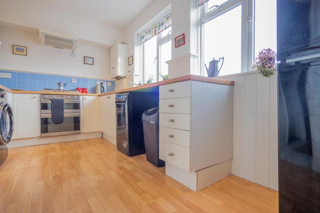 9, Marine Parade, Seaford photo 4
