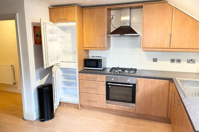 Second Floor Flat, Flat 5, 71 Lampton Road, Hounslow photo 5