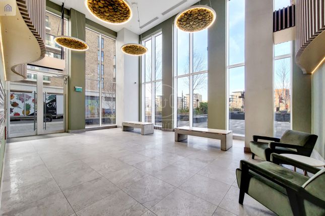 Flat for sale in Birch House, Pegler Square, London