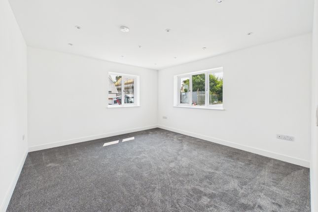 7, Long Park Drive, Holsworthy photo 4