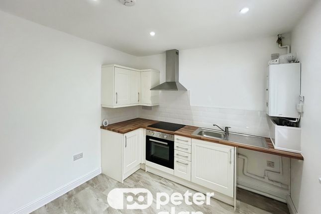 Flat 17, Merthyr Tydfil photo 2