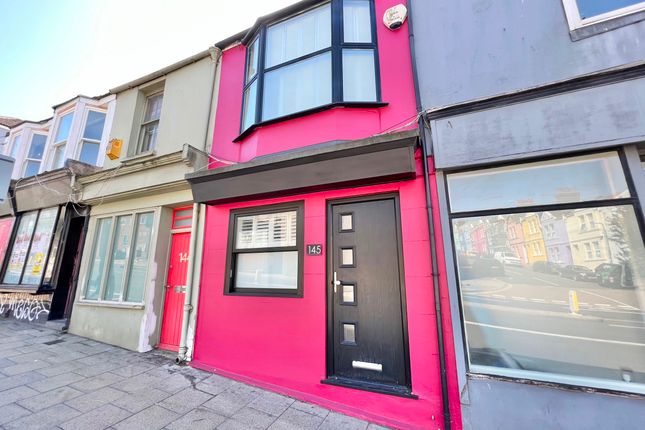 Terraced house to rent in Edward Street, Brighton