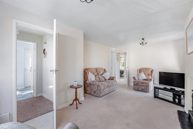 23, St. Johns Road, Ilkley photo 4