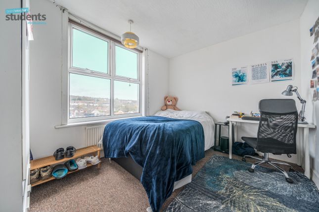 3B12Ed4E-4878-436...