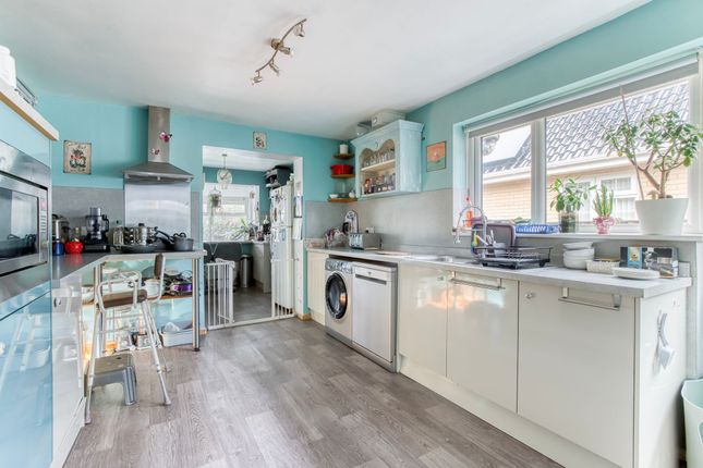258 Gorleston Road, Lowestoft photo 3