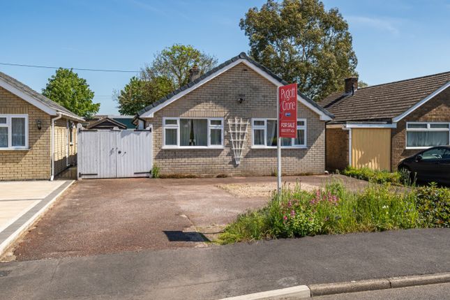 Detached bungalow for sale in Londesborough Way, Metheringham, Lincoln, Lincolnshire