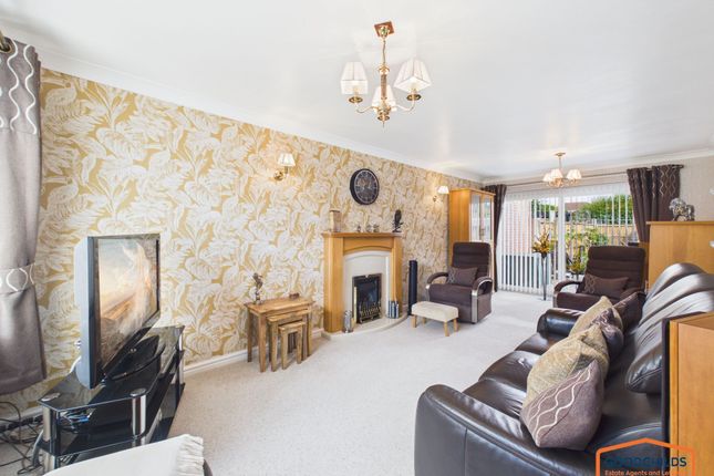 14 Norton Grange, Cannock photo 4