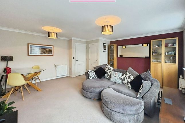 15 Squirrels Close, Swanley photo 4