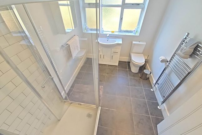 Room 6, Paddock Road, Reading photo 3