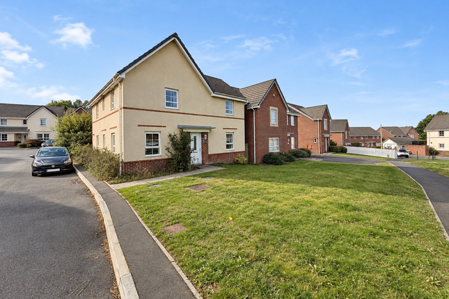 77, Heol Pentre Bach, Swansea photo 2